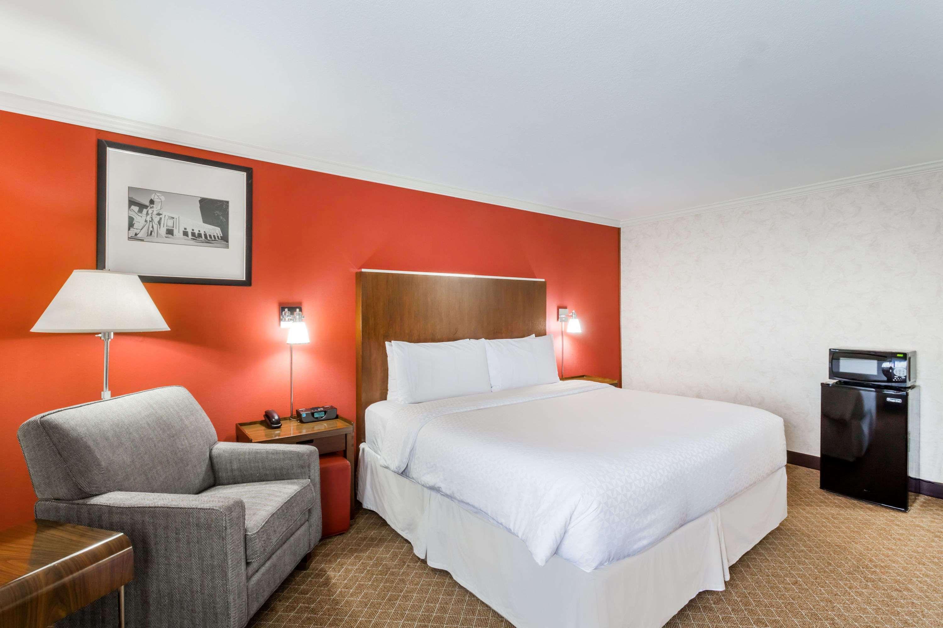 วินด์แฮม การ์เดน ซานโฮเซ ซิลิคอน แวลเลย์ Hotel ภายนอก รูปภาพ